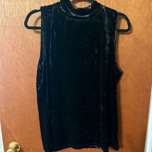Vince Camuto Black Crushed Velvet Mock Neck Sleeveless Top